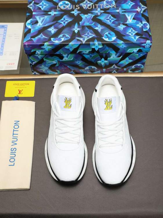 Picture of Louis Vuitton Shoes _SKULVsz38-45hnh032817343